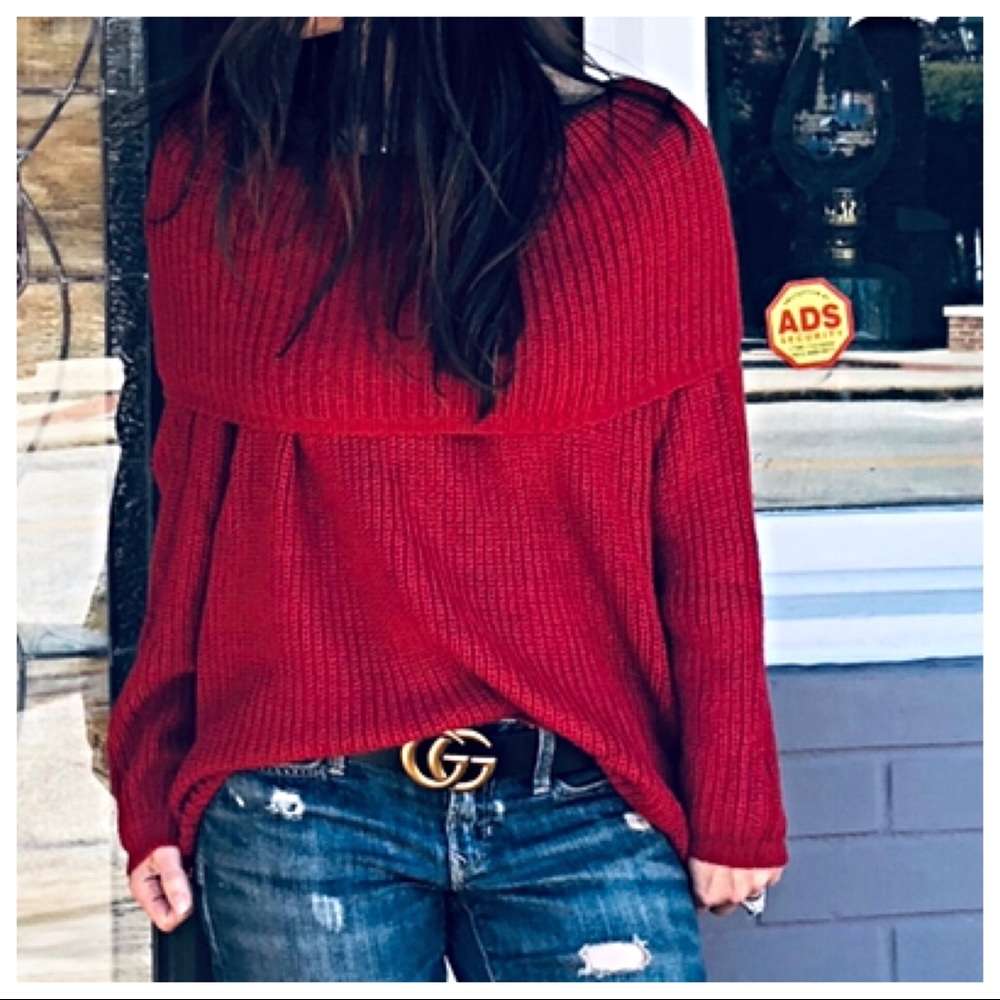 ✨LAST ONE ✨Red on or off the shoulder knit sweater - Picture 4 of 8